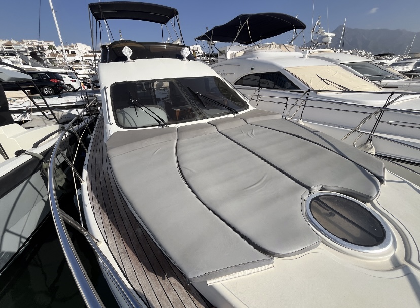 Doqueve Majestic 46 flybridge