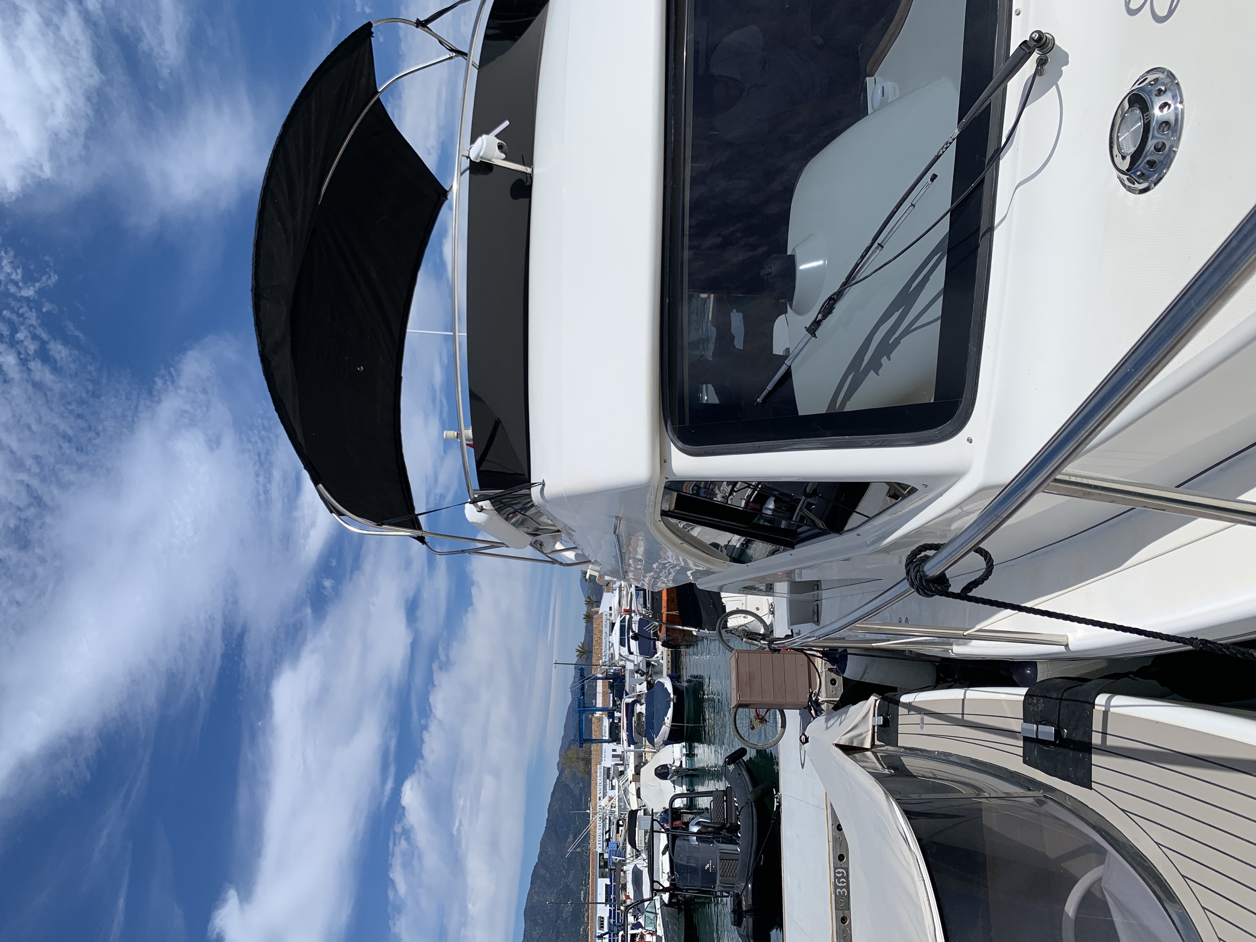 Rodman 41 Fly flybridge