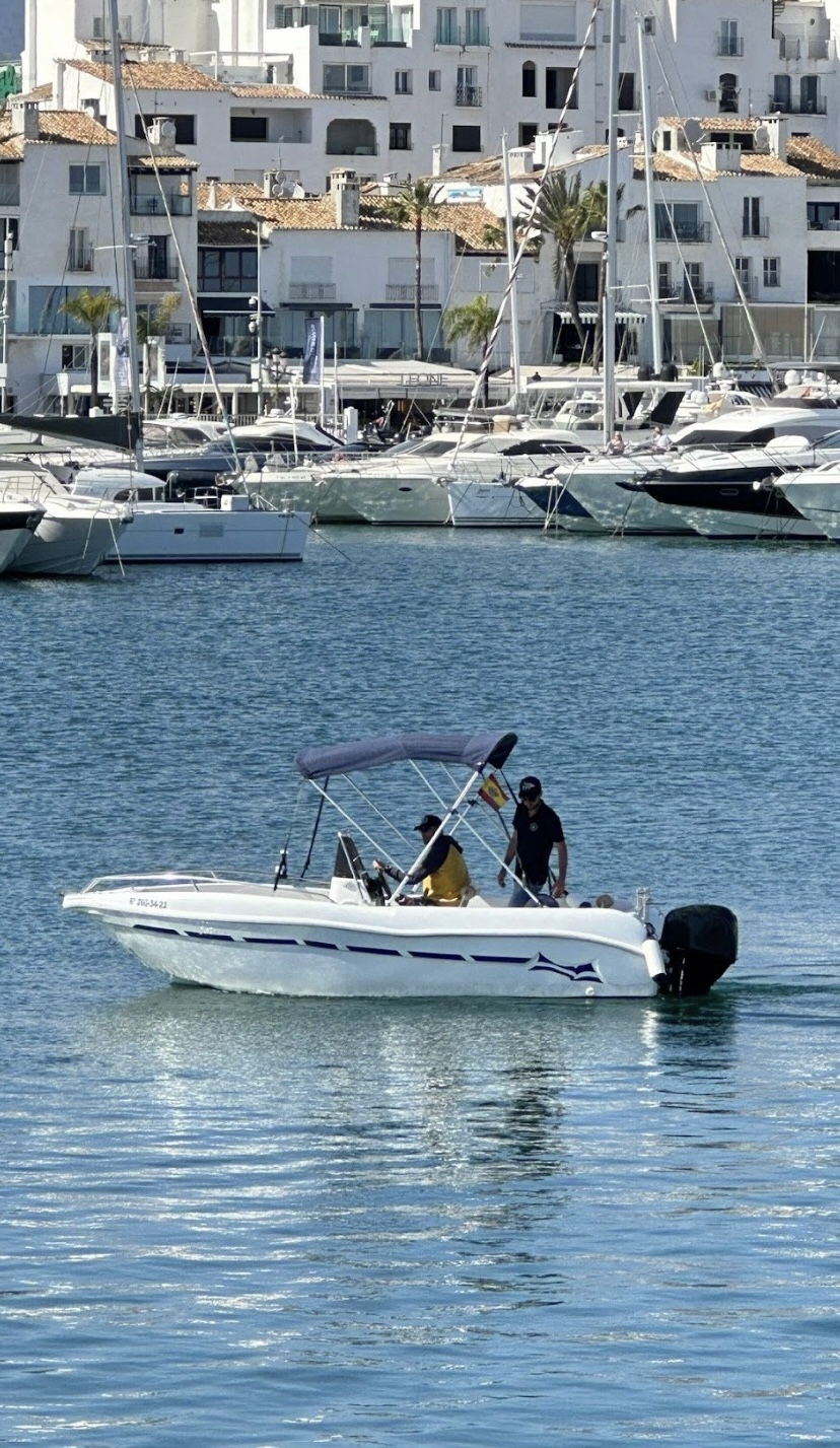 Voraz 500 a bordo